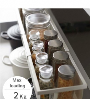  The Ultimate Space-Saving Solution for Your Kitchen Cabinets: Pull-Out Organizers	